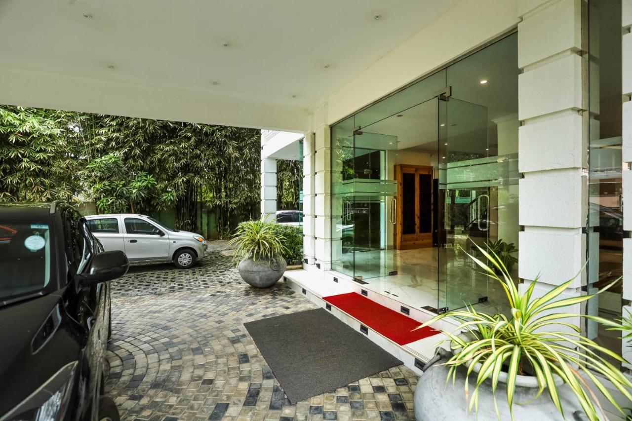 Hotel Ganthera Канді Екстер'єр фото