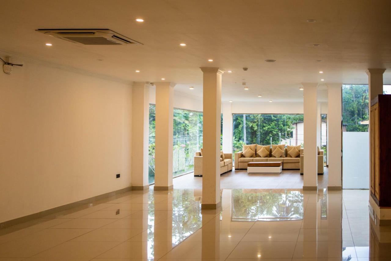 Hotel Ganthera Канді Екстер'єр фото