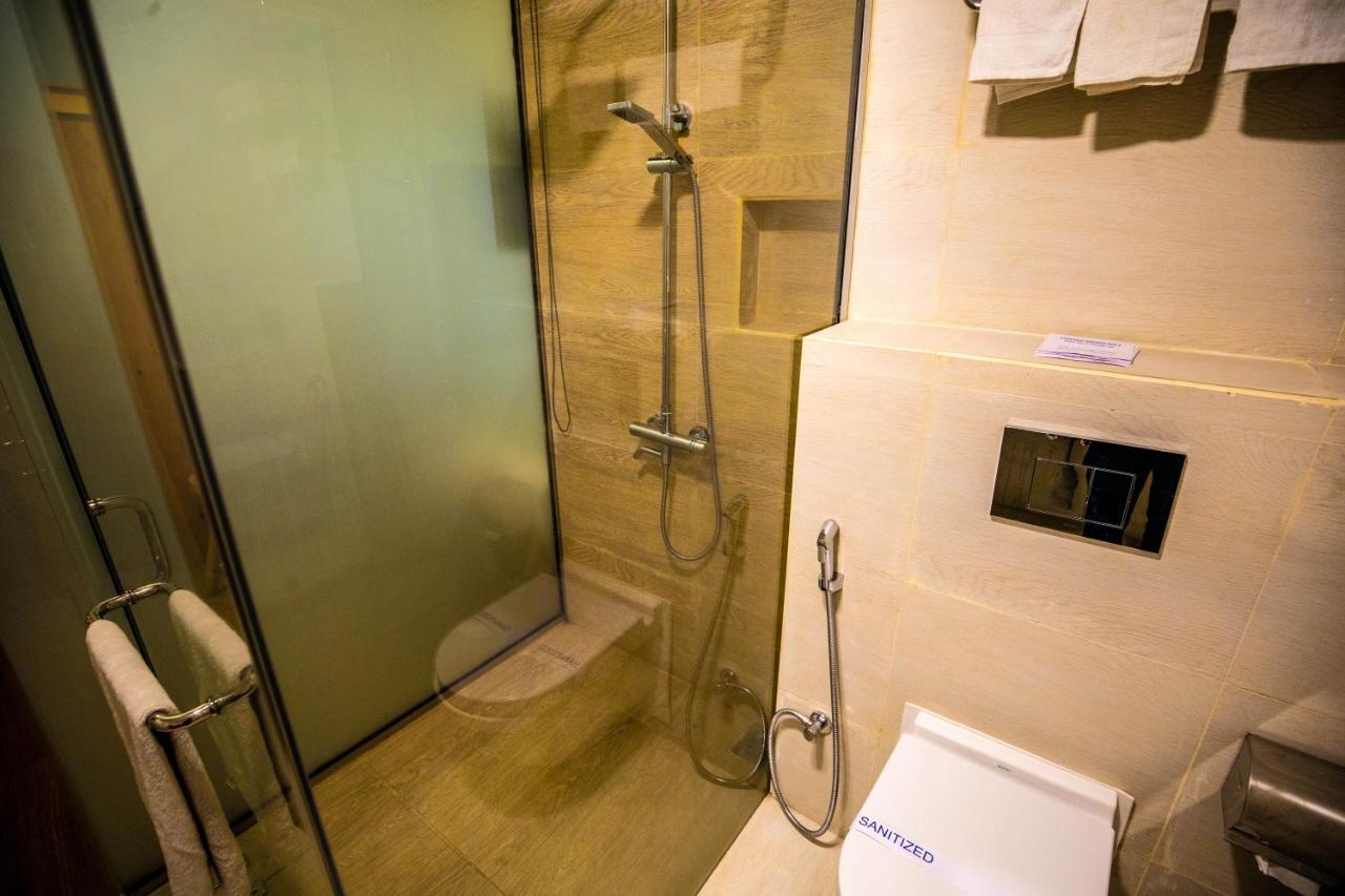 Hotel Ganthera Канді Екстер'єр фото