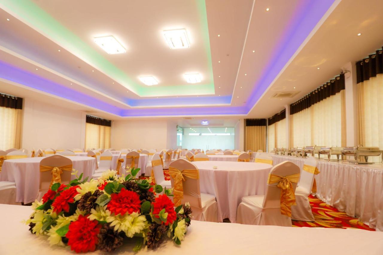 Hotel Ganthera Канді Екстер'єр фото